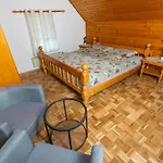 Apartmaji Lipa Apartment *