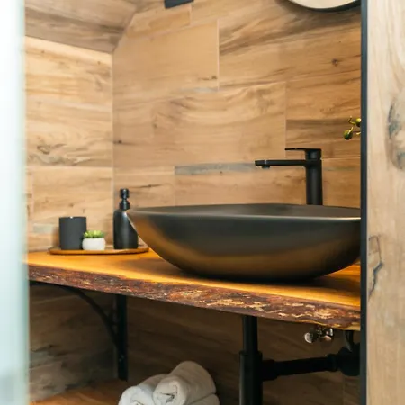 Apartmaji Lipa * בוהין