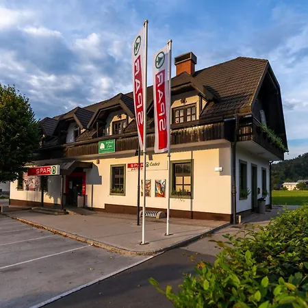 Apartmaji Lipa *
