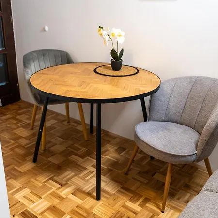 Apartmaji Lipa Apartment *