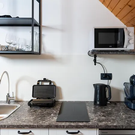 Apartmaji Lipa דירה