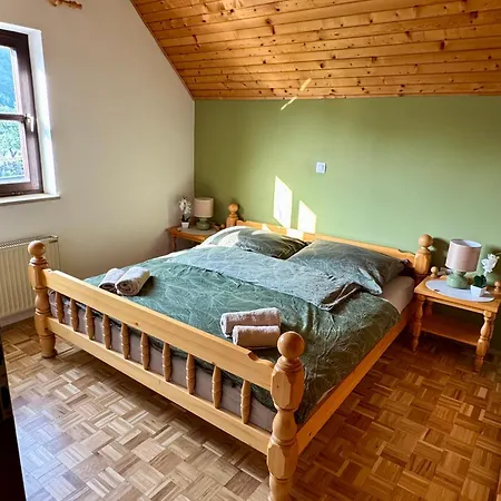 Apartment Apartmaji Lipa